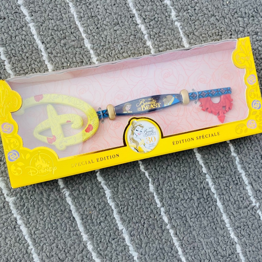 Disney - Beauty and the Beast 30th Anniversary Collectible Key, Brand New!